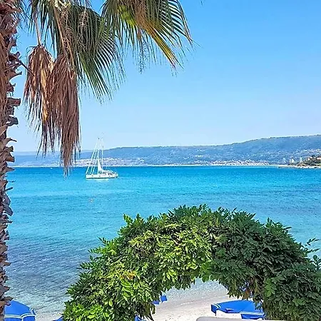 Albatros Otel 2*