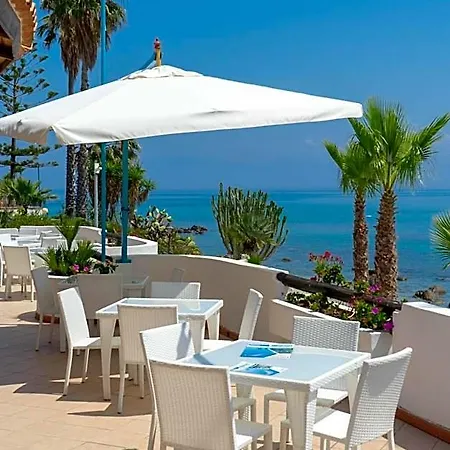 Albatros Otel